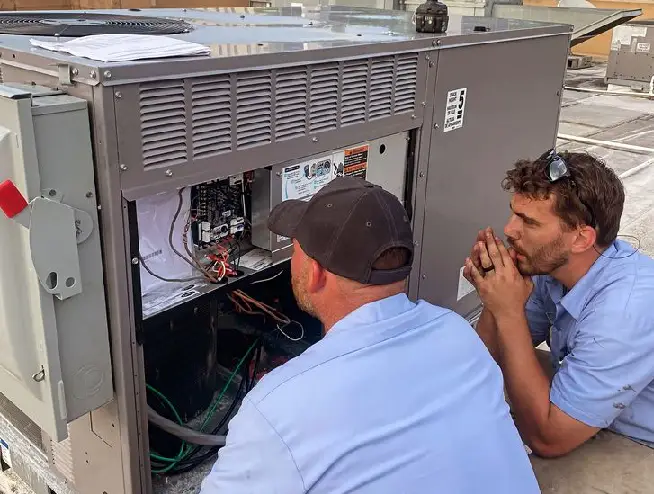 Air conditioner maintenance and cleaning service